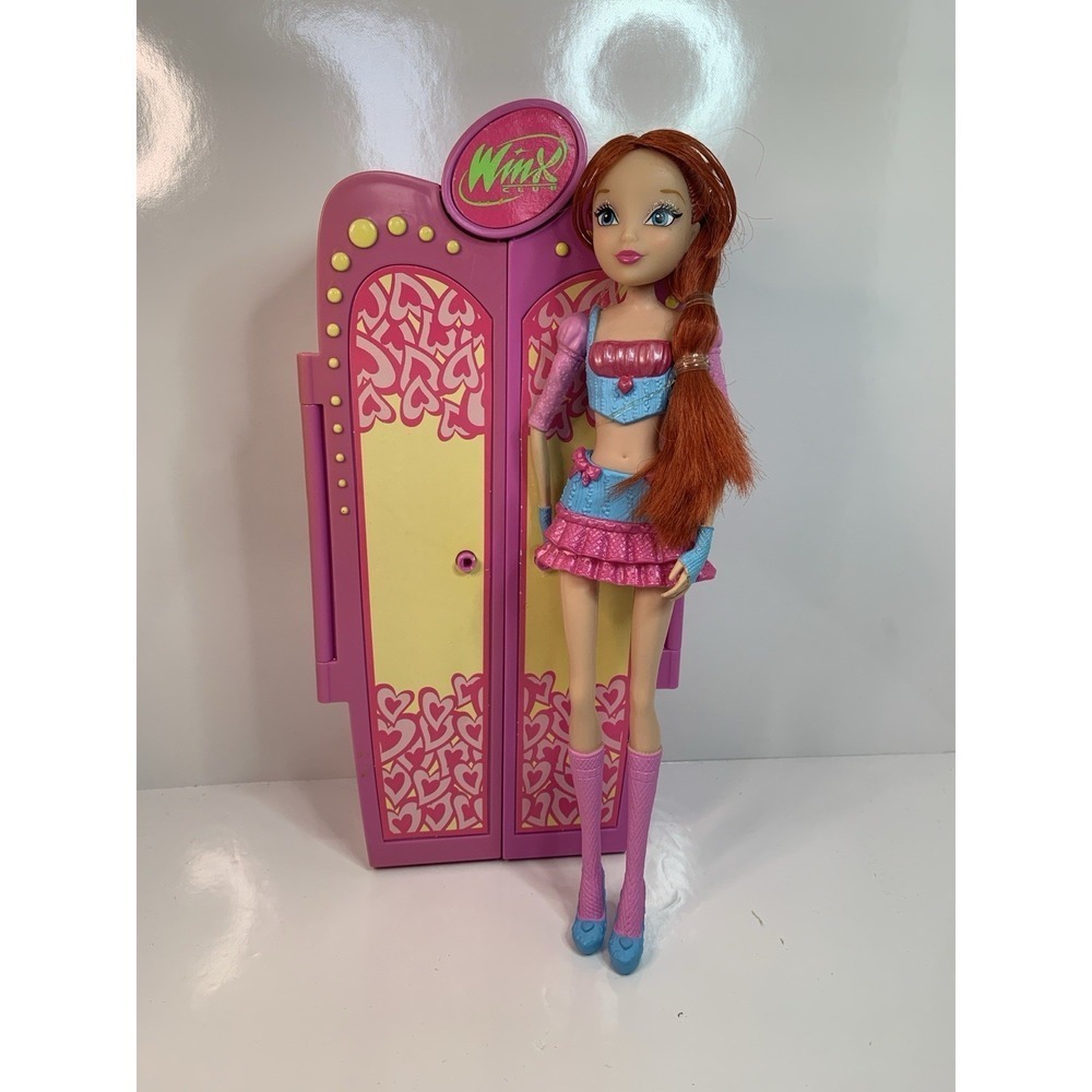 Winx Club Magic Wings Bloom 2012 Fairy Doll, 2005 Wardrobe Included, Incomplete‎